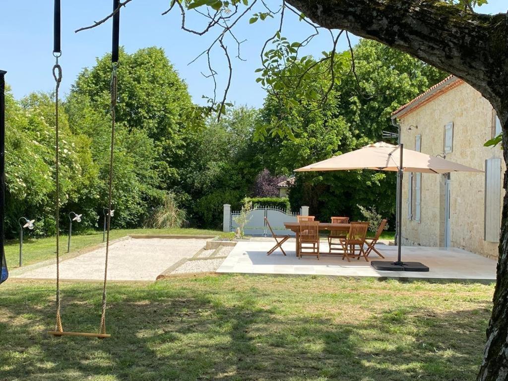 Les Figuiers De Jeanne Castelculier Exterior foto